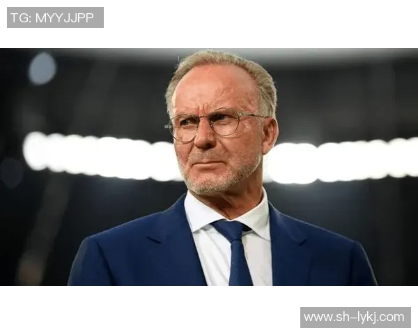 德国足球球星克劳奇的职业生涯与场上表现全面解析 德国足球球星克劳奇的职业生涯与场上表现全面解析