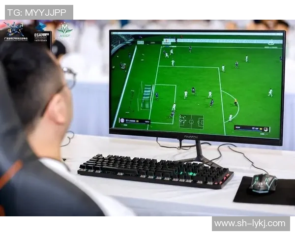 网球巨星与足球天王激烈对决 运动跨界碰撞展现巅峰对抗 网球巨星与足球天王激烈对决 运动跨界碰撞展现巅峰对抗